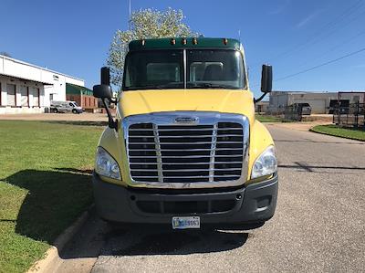 Used 2019 Freightliner Cascadia - photo 1