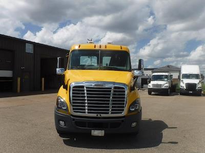 Used 2019 Freightliner Cascadia Detroit DD13 Semi Truck for sale #215554 - photo 2