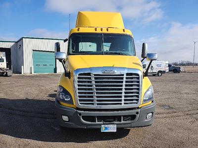 Used 2019 Freightliner Cascadia Detroit DD13 Semi Truck for sale #215559 - photo 2