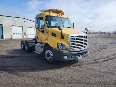 Used 2019 Freightliner Cascadia Detroit DD13 Semi Truck for sale #215560 - photo 1