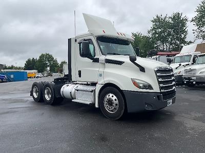 Used 2019 Freightliner Cascadia Detroit DD13 Semi Truck for sale #215740 - photo 1