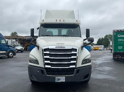 Used 2019 Freightliner Cascadia Detroit DD13 Semi Truck for sale #215740 - photo 2