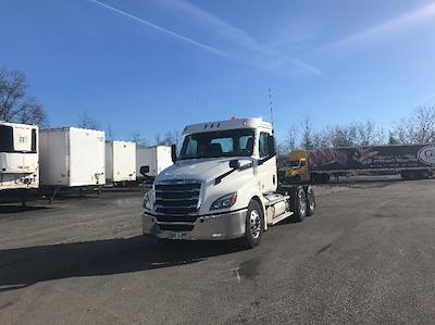Used 2019 Freightliner Cascadia Detroit DD15AT Semi Truck for sale #215907 - photo 1