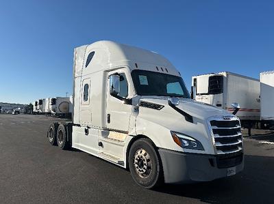 Used 2019 Freightliner Cascadia Detroit DD13 Semi Truck with Sleeper Cab for sale #215928 - photo 1
