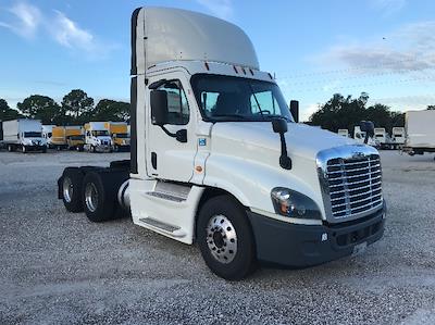 Used 2019 Freightliner Cascadia Detroit DD15AT Semi Truck for sale #215985 - photo 1