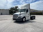 Used 2019 Freightliner Cascadia Detroit DD15AT Semi Truck for sale #215986 - photo 3