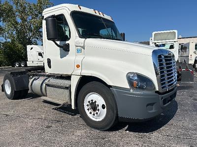 Used 2019 Freightliner Cascadia Detroit DD13 Semi Truck for sale #216108 - photo 1