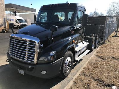 Used 2019 Freightliner Cascadia Detroit DD13 Semi Truck for sale #216119 - photo 1