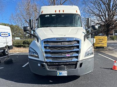 Used 2019 Freightliner Cascadia Detroit DD13 Semi Truck with Sleeper Cab for sale #216269 - photo 2