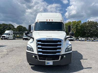 Used 2023 Freightliner Cascadia Detroit DD15AT Semi Truck with Sleeper Cab for sale #216565 - photo 2