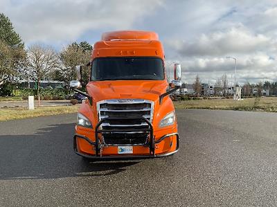 Used 2020 Freightliner Cascadia Detroit DD13 Semi Truck with Sleeper Cab for sale #216911 - photo 2