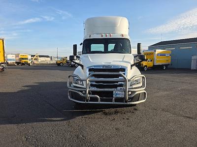 Used 2019 Freightliner Cascadia Detroit DD15AT Semi Truck for sale #217538 - photo 2