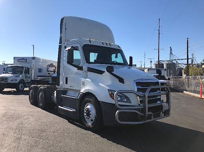 Used 2019 Freightliner Cascadia Detroit DD15AT Semi Truck for sale #217540 - photo 1