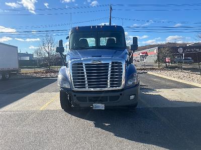 Used 2019 Freightliner Cascadia Detroit DD13 Semi Truck for sale #217616 - photo 2