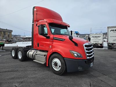 Used 2019 Freightliner Cascadia Detroit DD15AT Semi Truck for sale #218541 - photo 1