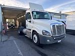 Used 2019 Freightliner Cascadia Detroit DD15AT Semi Truck for sale #218578 - photo 1