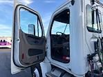 Used 2019 Freightliner Cascadia Detroit DD15AT Semi Truck for sale #218578 - photo 9