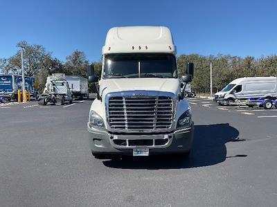 Used 2019 Freightliner Cascadia - photo 1