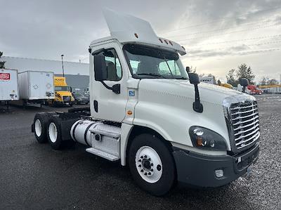 Used 2019 Freightliner Cascadia Detroit DD15AT Semi Truck for sale #219071 - photo 1