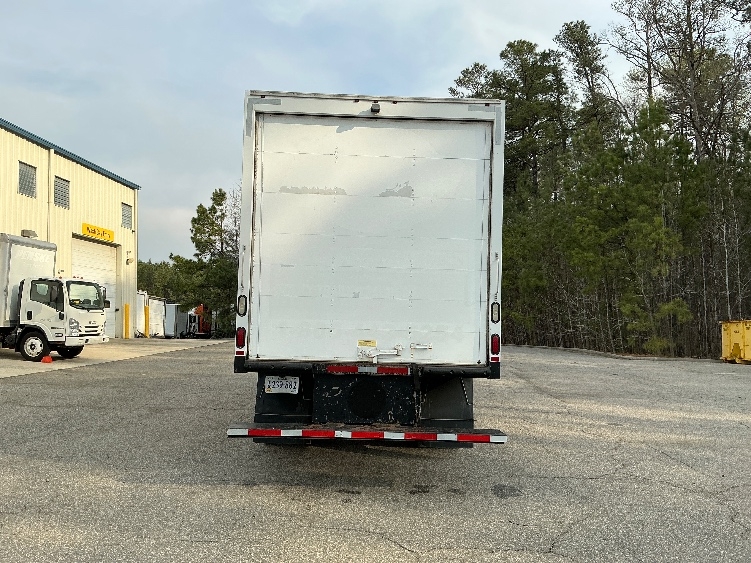 Used 2017 Hino 268A - photo 9