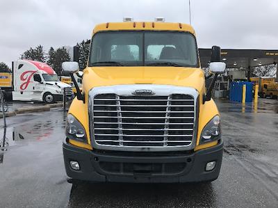 Used 2019 Freightliner Cascadia Detroit DD13 Semi Truck for sale #219257 - photo 2