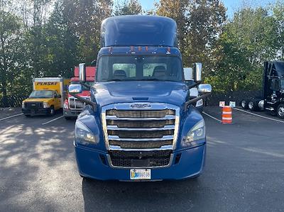 Used 2019 Freightliner Cascadia Detroit DD13 Semi Truck for sale #219338 - photo 2