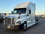 Used 2019 Freightliner Cascadia Detroit DD15AT Semi Truck with Sleeper Cab for sale #219455 - photo 3