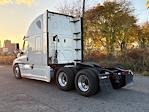 Used 2019 Freightliner Cascadia Detroit DD15AT Semi Truck with Sleeper Cab for sale #219455 - photo 5