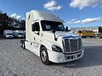 Used 2019 Freightliner Cascadia Detroit DD15AT Semi Truck with Sleeper Cab for sale #219456 - photo 1