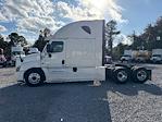 Used 2019 Freightliner Cascadia Detroit DD15AT Semi Truck with Sleeper Cab for sale #219456 - photo 4