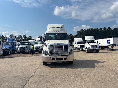 Used 2019 Freightliner Cascadia Detroit DD13 Semi Truck for sale #219505 - photo 2