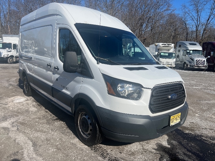 Used 2018 Ford Transit 250 - photo 1