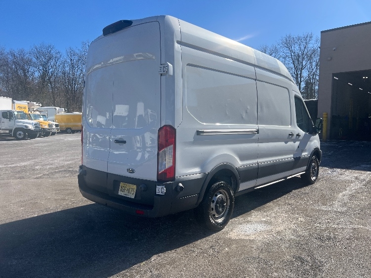 Used 2018 Ford Transit 250 - photo 15