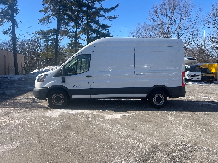 Used 2018 Ford Transit 250 - photo 6