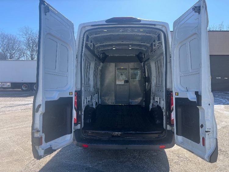 Used 2018 Ford Transit 250 - photo 10