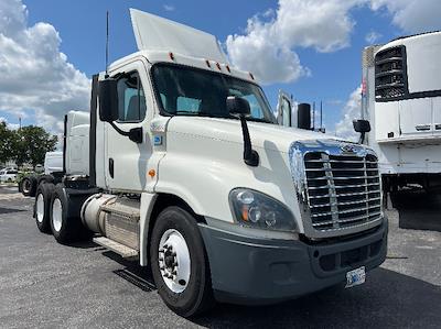 Used 2019 Freightliner Cascadia Detroit DD13 Semi Truck for sale #219657 - photo 1
