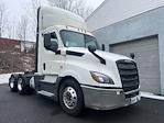 Used 2019 Freightliner Cascadia Detroit DD15AT Semi Truck for sale #219738 - photo 1