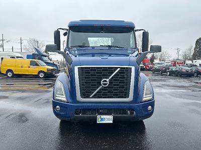 Used 2019 Volvo VNR - photo 1