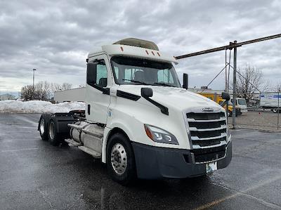 Used 2019 Freightliner Cascadia Detroit DD15AT Semi Truck for sale #219867 - photo 1