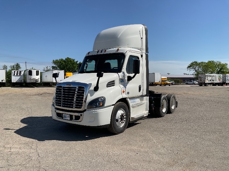 Used 2019 Freightliner Cascadia - photo 5
