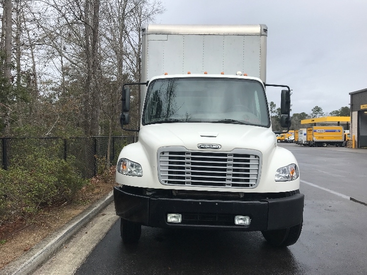 Used 2019 Freightliner M2 106 - photo 2