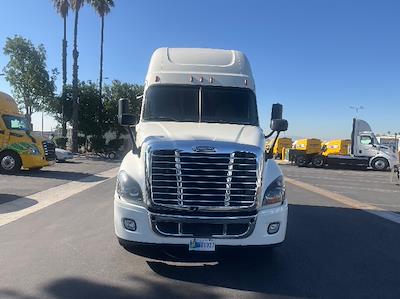Used 2019 Freightliner Cascadia Detroit DD15AT Semi Truck with Sleeper Cab for sale #220018 - photo 2