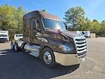 Used 2019 Freightliner Cascadia Detroit DD15AT Semi Truck with Sleeper Cab for sale #220019 - photo 1