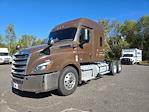 Used 2019 Freightliner Cascadia Detroit DD15AT Semi Truck with Sleeper Cab for sale #220019 - photo 3