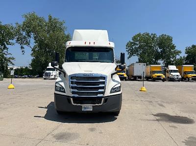 Used 2019 Freightliner Cascadia Detroit DD13 Semi Truck for sale #220030 - photo 2