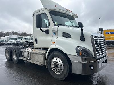 Used 2019 Freightliner Cascadia Detroit DD13 Semi Truck for sale #220535 - photo 1
