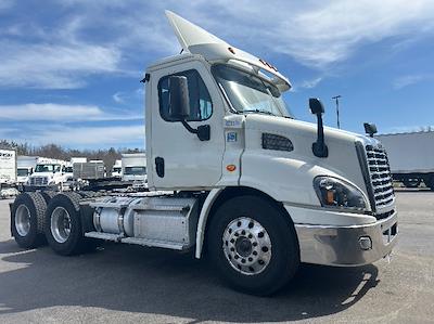 Used 2019 Freightliner Cascadia Detroit DD13 Semi Truck for sale #220536 - photo 1