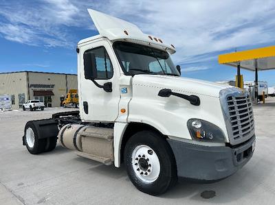 Used 2019 Freightliner Cascadia Detroit DD13 Semi Truck for sale #220787 - photo 1