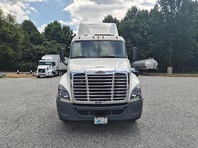 Used 2019 Freightliner Cascadia Detroit DD13 Semi Truck for sale #221213 - photo 2