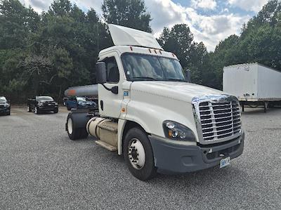 Used 2019 Freightliner Cascadia Detroit DD13 Semi Truck for sale #221214 - photo 1